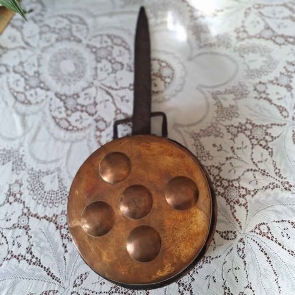 Antique Copper Hand Wrought Pan Egg Poacher with Iron Handle Primitive